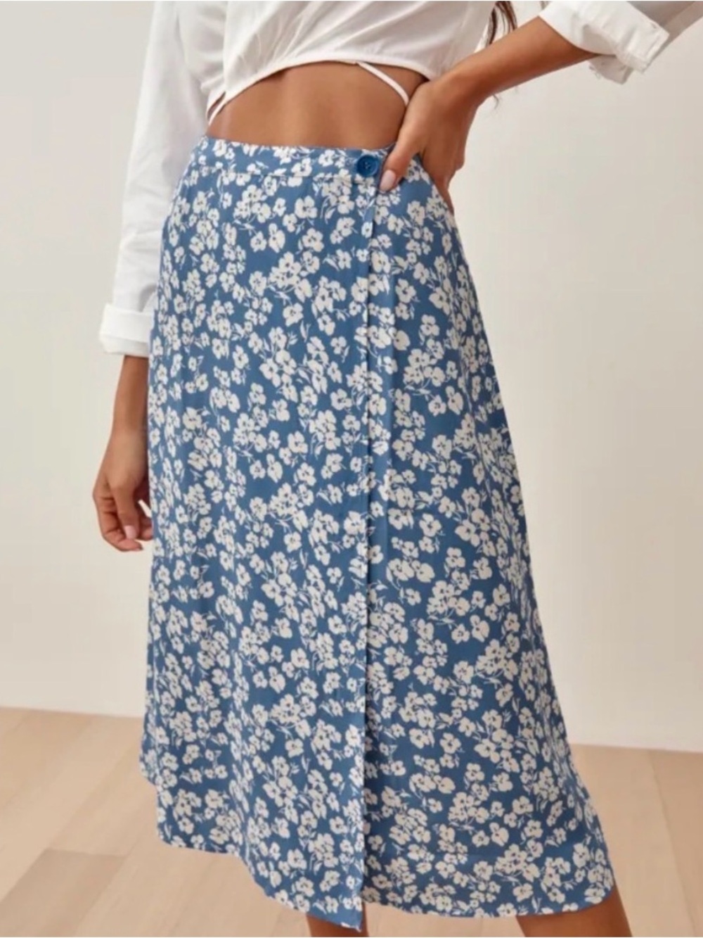 Reformation Wrap Skirt - Picture 2 of 9